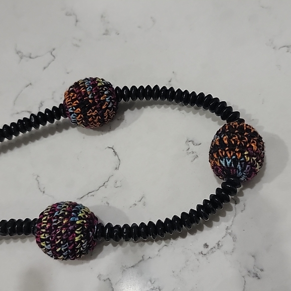 Bohemian handmade crochet necklace - Picture 5 of 6